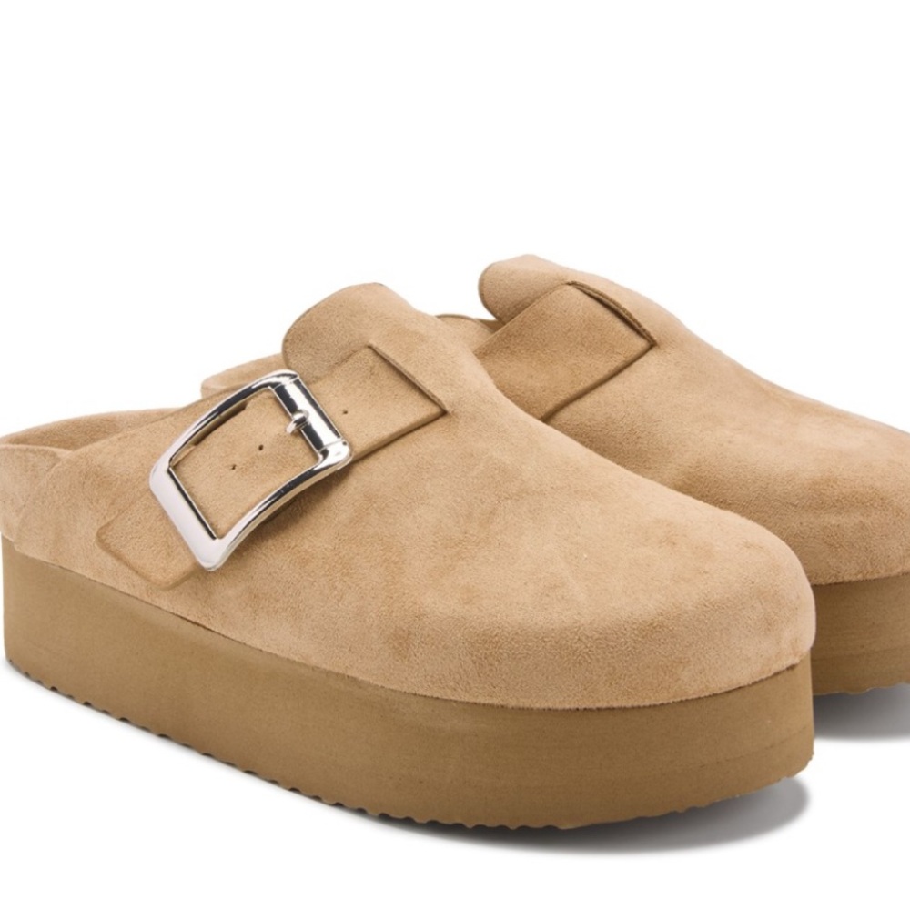 Steve Madden Cutie Pie Clogs — New in Box!